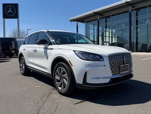 2023 Lincoln Corsair AWD's photo