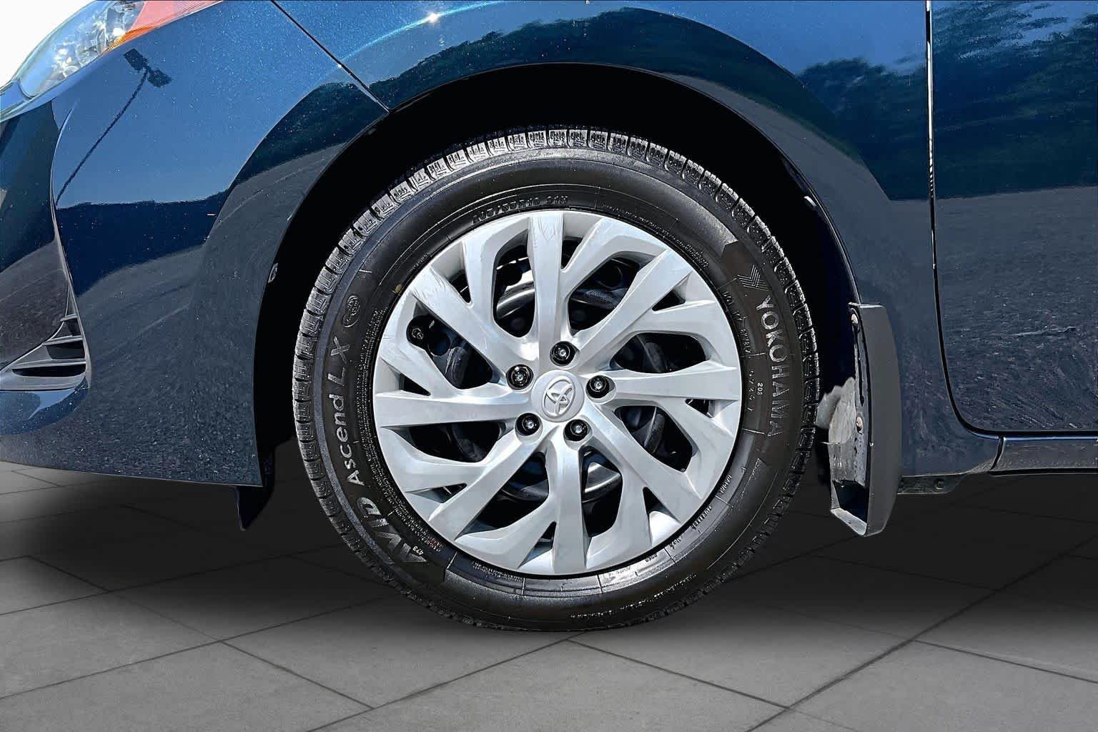 Used 2019 Galactic Aqua Mica Toyota LE image 10