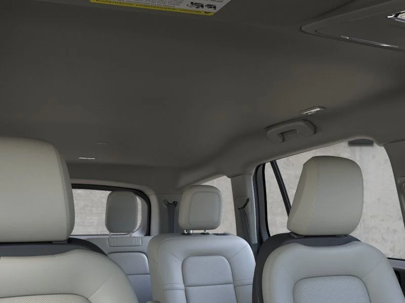 New 2026 White Lincoln Premiere image 22