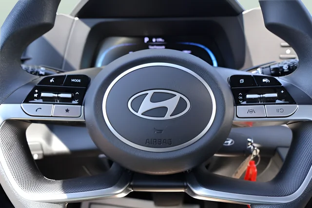 Used 2026 Blue Hyundai SE image 18