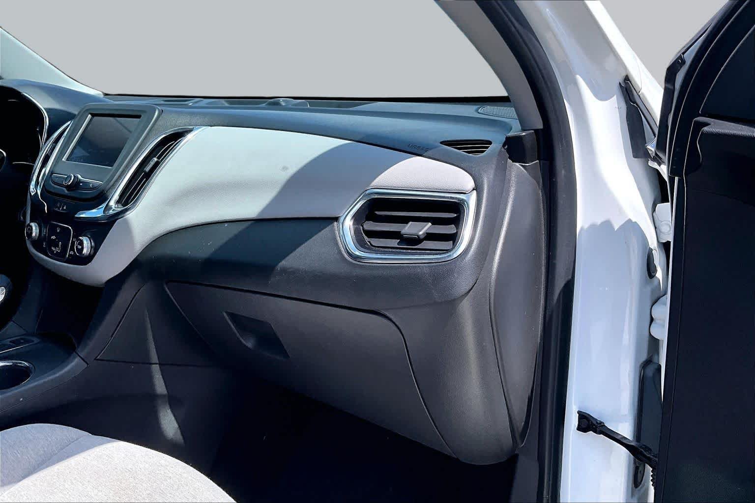 Used 2023 Summit White Chevrolet LT image 33