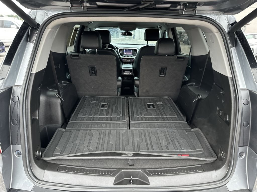 2021 GMC Acadia SLT - Photo 24