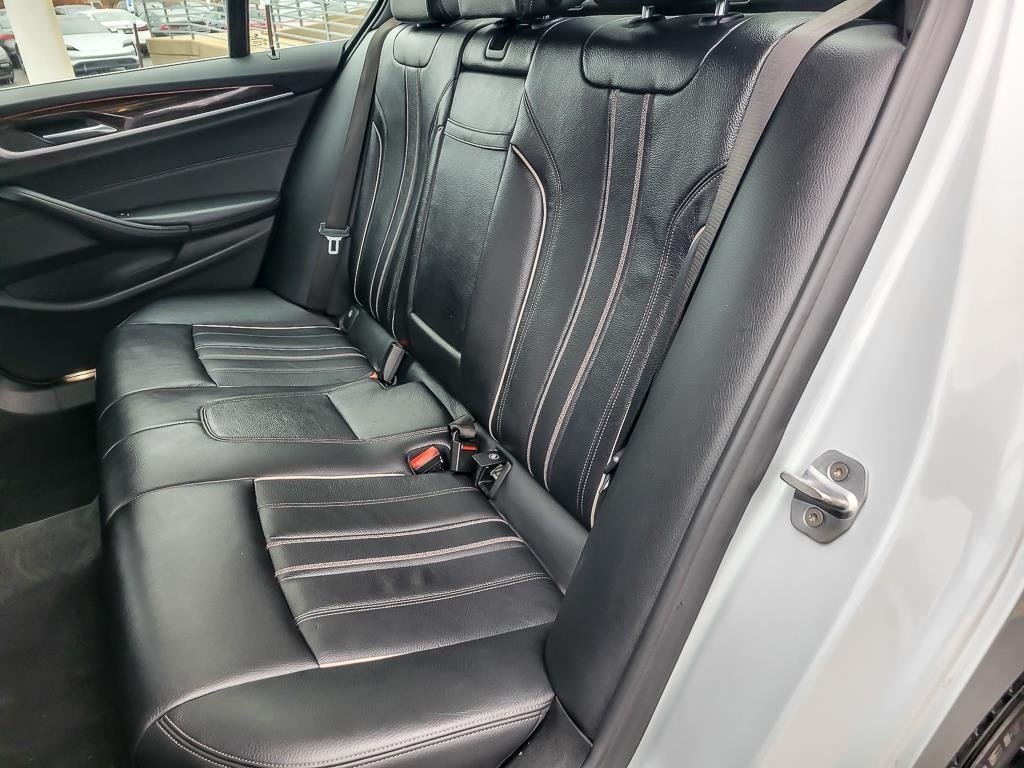 2019 BMW 530I - Image 10