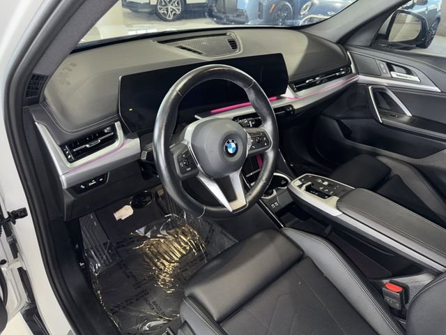 Used 2023 White Metallic BMW xDrive28i image 20