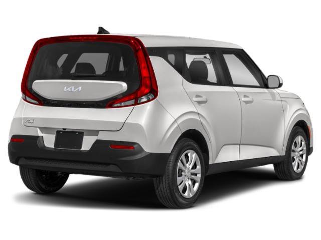 Used 2022 Snow White Pearl Kia LX image 5