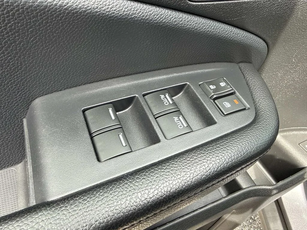 Used 2019  Honda Touring image 23