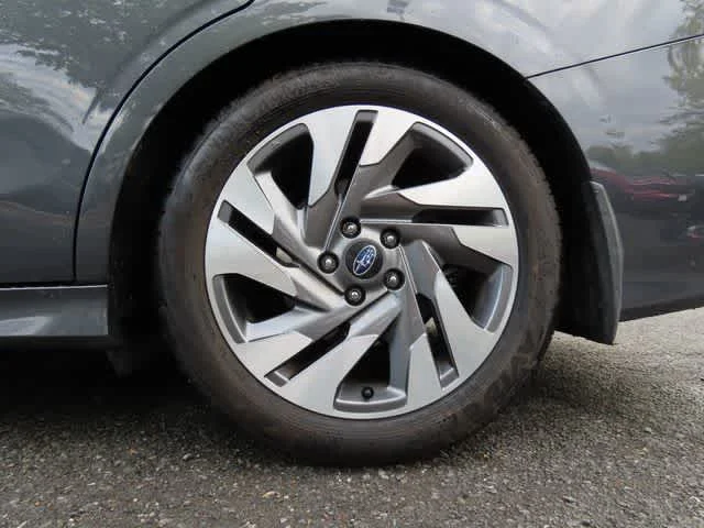Used 2023 Magnetite Gray Metallic Subaru Limited image 9