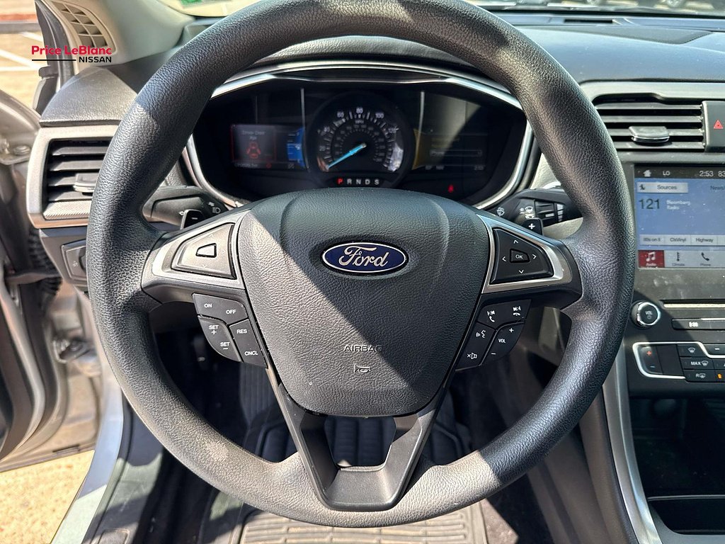 Used 2017 Ingot Silver Ford SE image 20