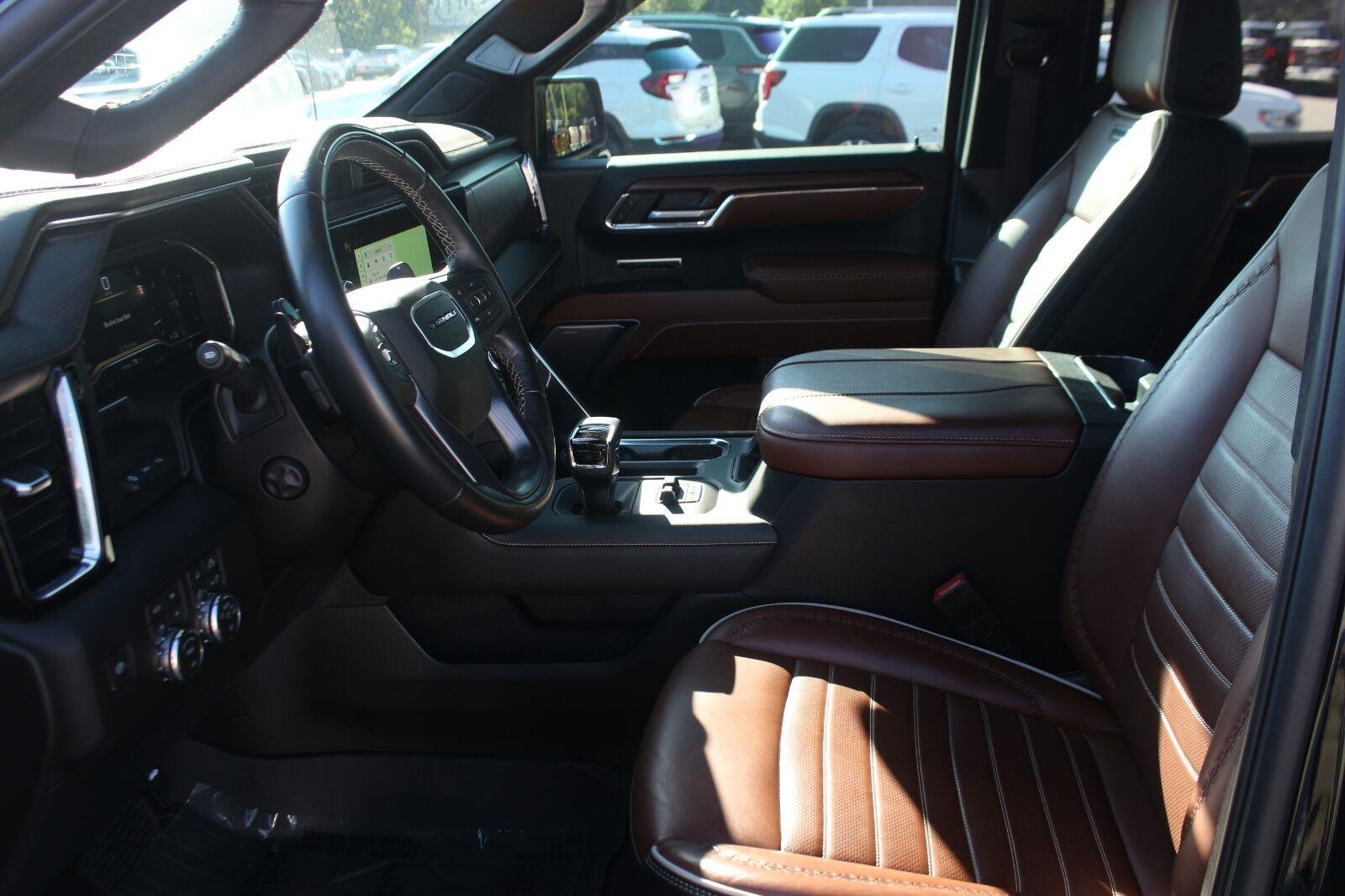 Used 2024 Onyx Black GMC Denali Ultimate image 17