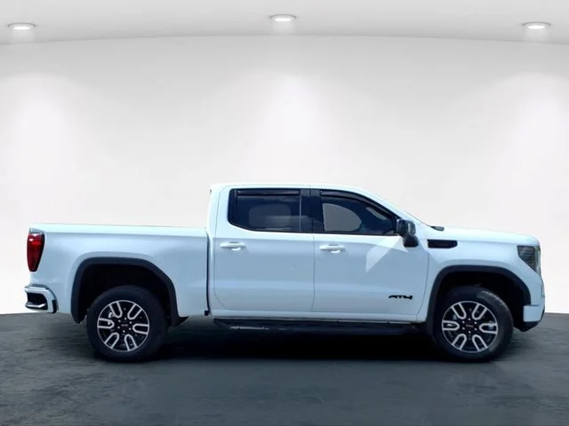 Used 2026 White GMC AT4 image 7