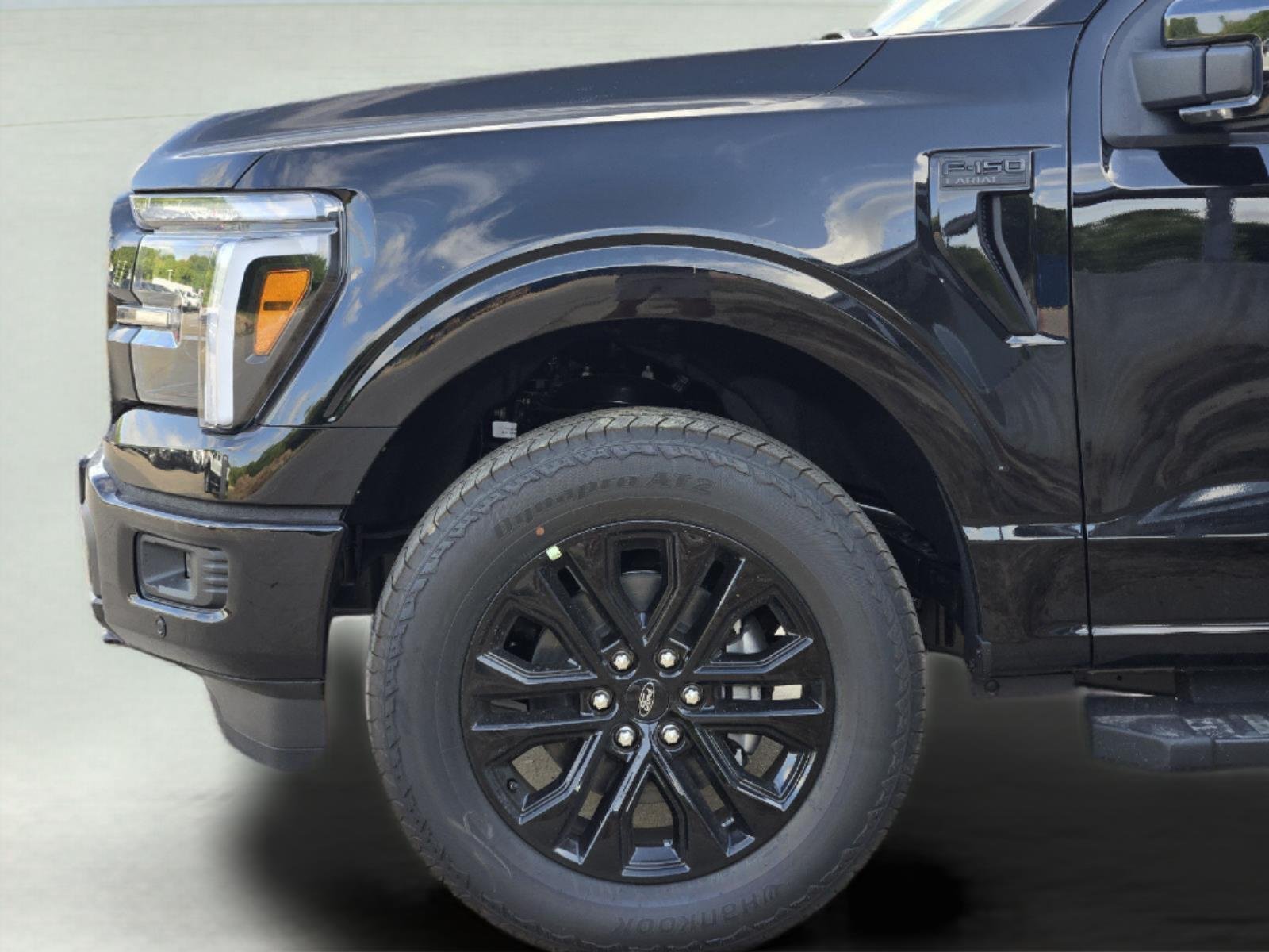 New 2026 Agate Black Metallic FORD Lariat® image 6