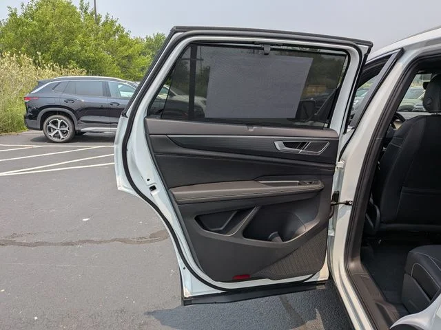 New 2026 White Volkswagen 2.0T SEL image 13
