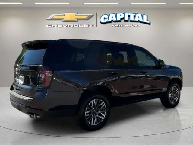 Used 2025 Gray Chevrolet Z71 image 5
