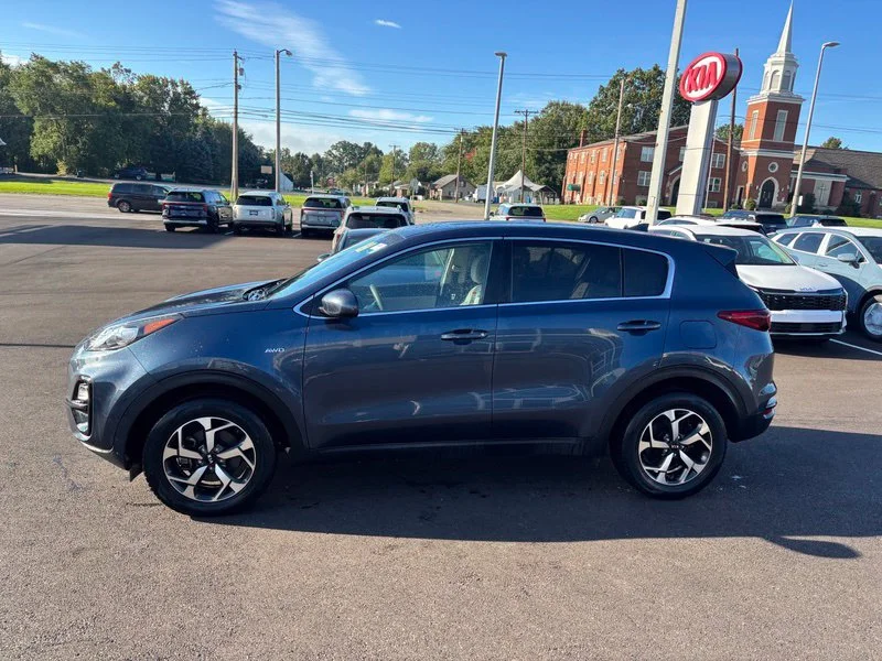 Used 2022 Blue Kia LX image 5