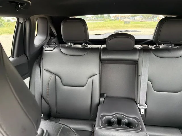 Used 2024 Silver Jeep Limited image 10