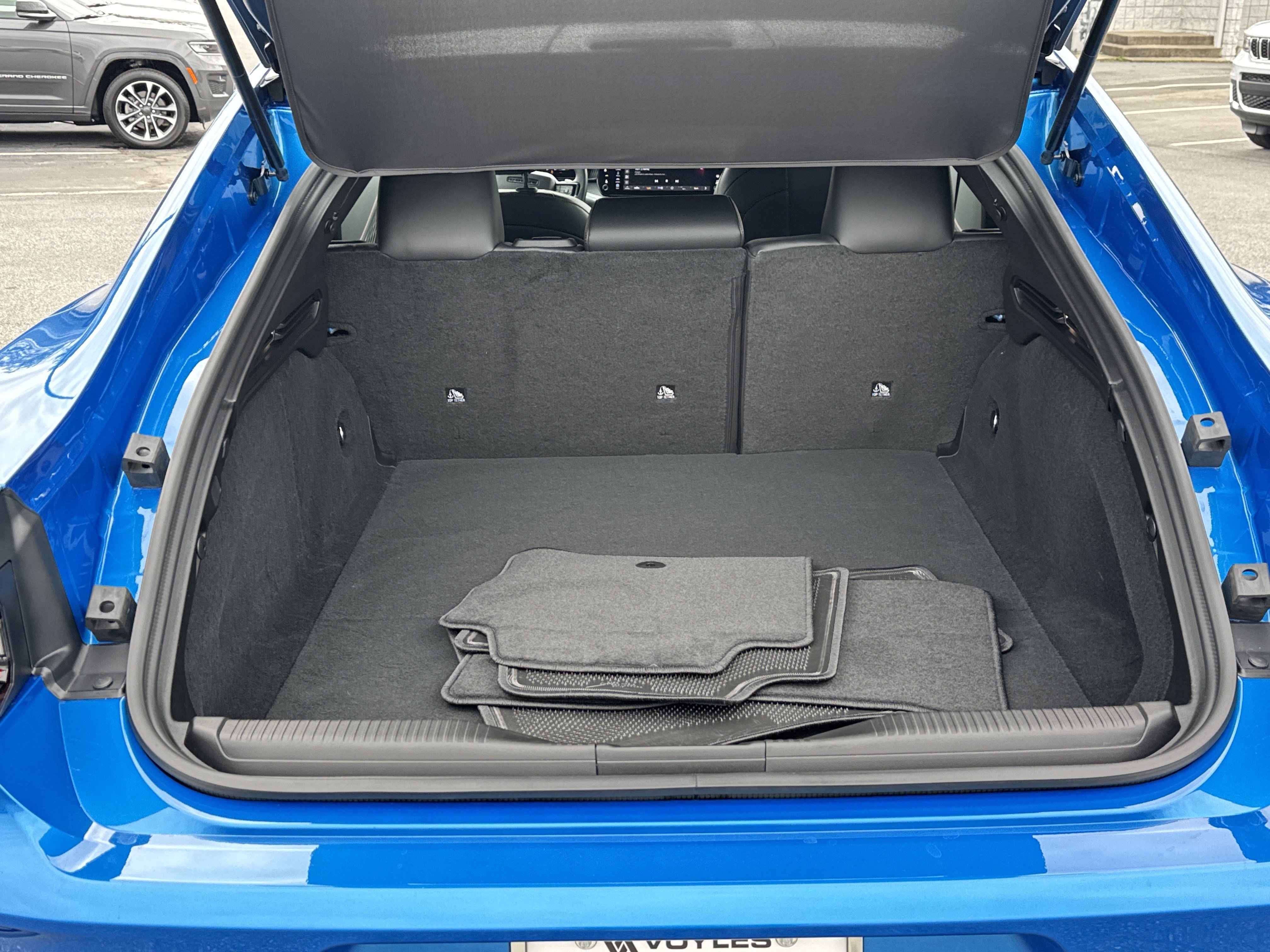 New 2026 Bludicrous Dodge Scat Pack image 22