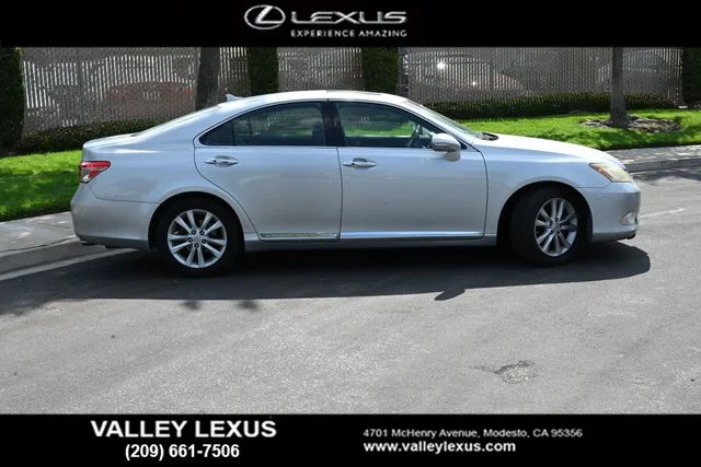 Used 2010 Gray Lexus 350 image 3