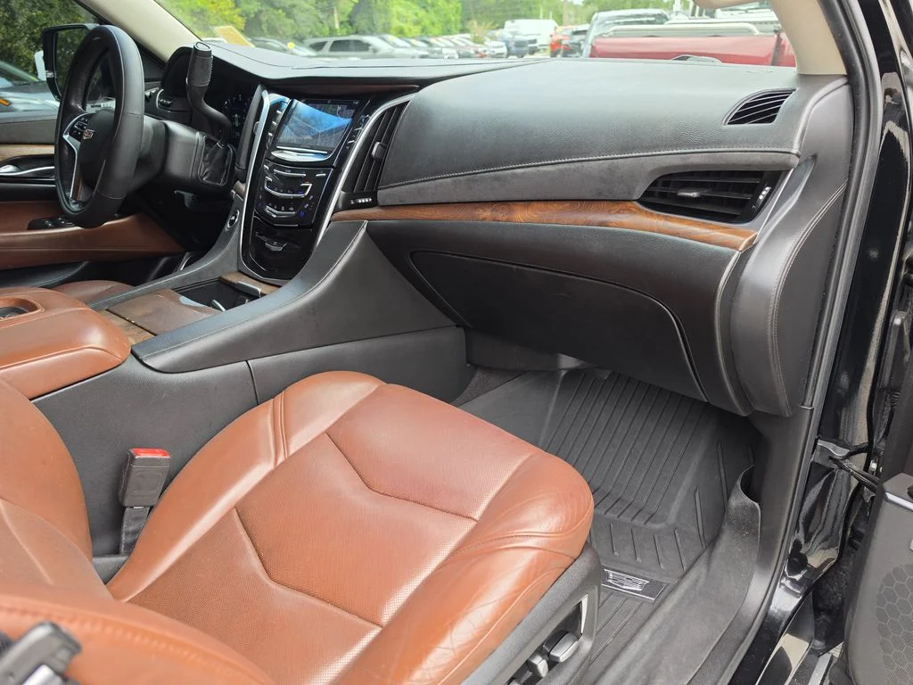 Certified Used 2020 Black Raven Cadillac Premium image 11