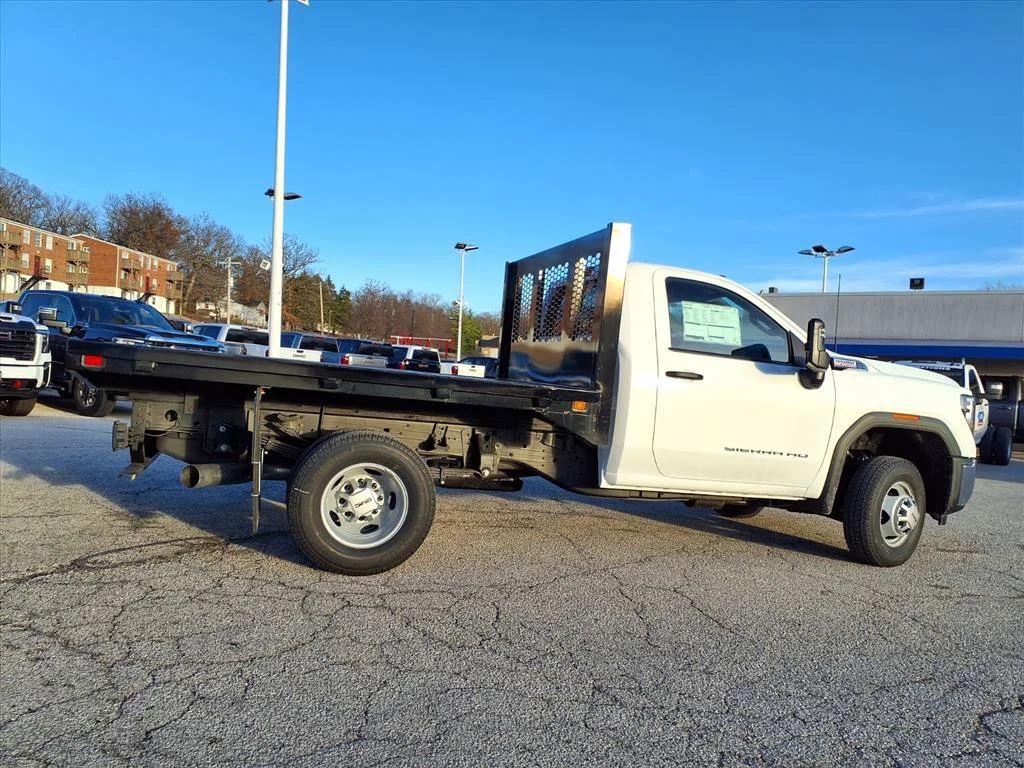 New 2026 Summit White GMC Pro image 20
