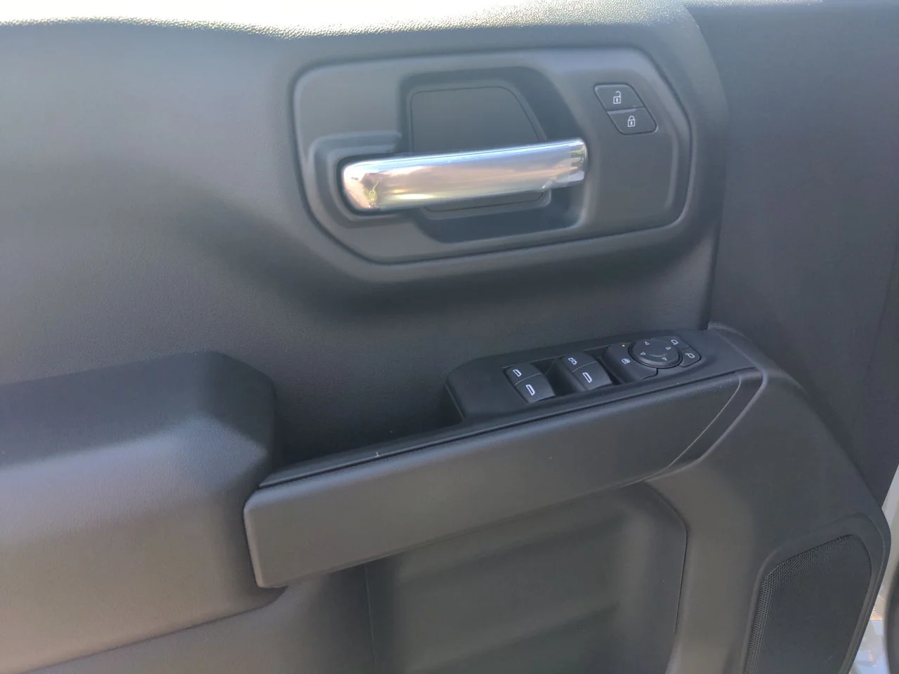 2026 Chevrolet Silverado 1500 Custom - Photo 23