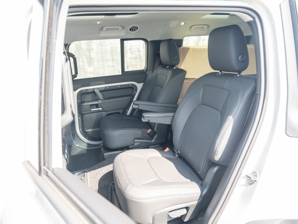 New 2026 Borasco Grey Land Rover S image 22
