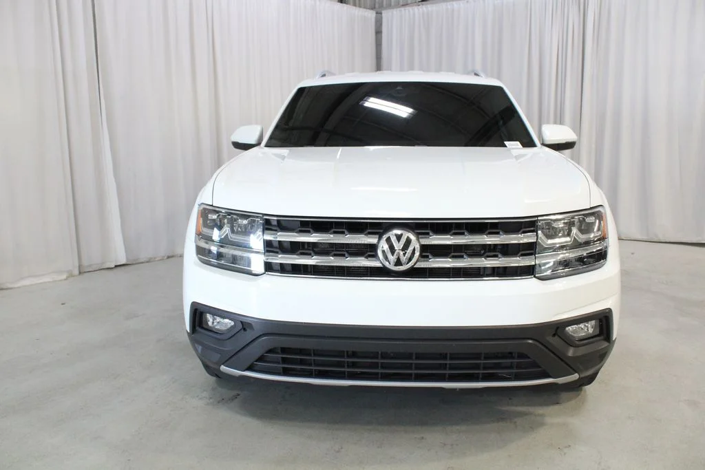 Used 2019 White Volkswagen 3.6L V6 SE image 36