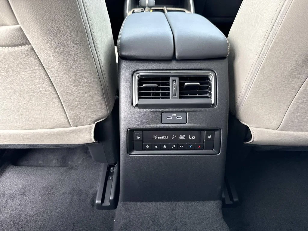 New 2026 Jet Black Mica Mazda 3.3 Turbo Preferred AWD image 22