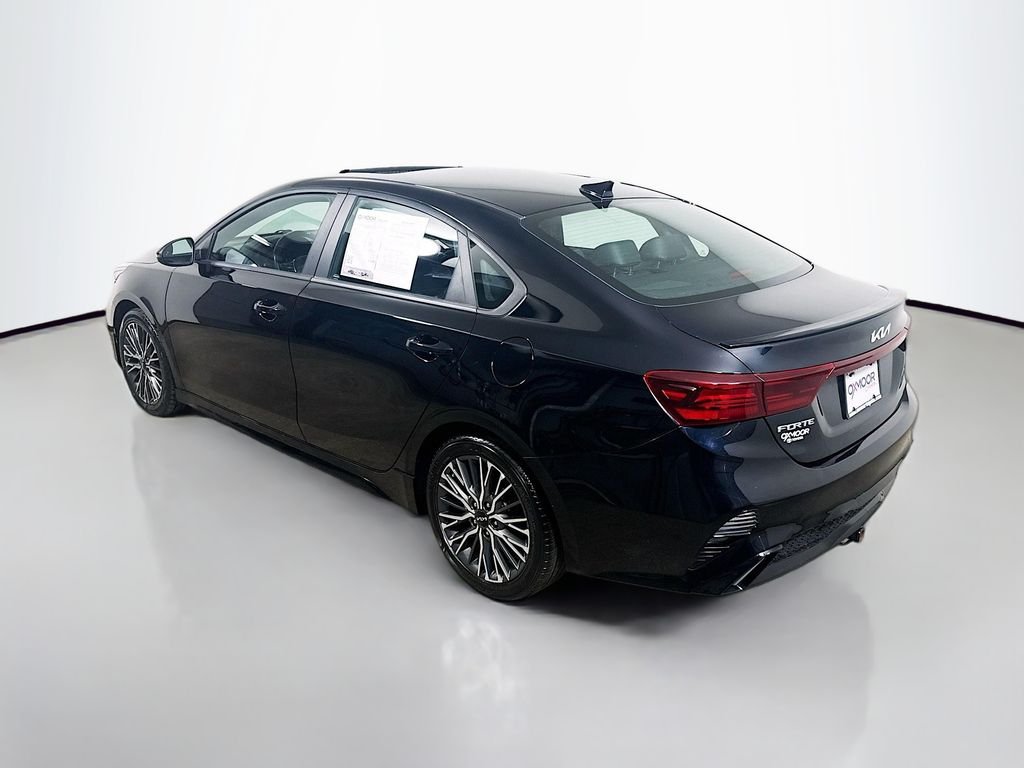 Used 2023 Aurora Black Kia GT-Line image 5