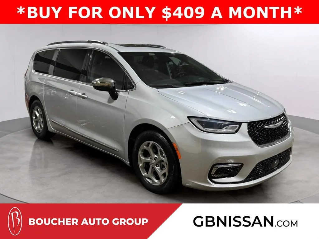 2023 Chrysler Pacifica Limited's photo
