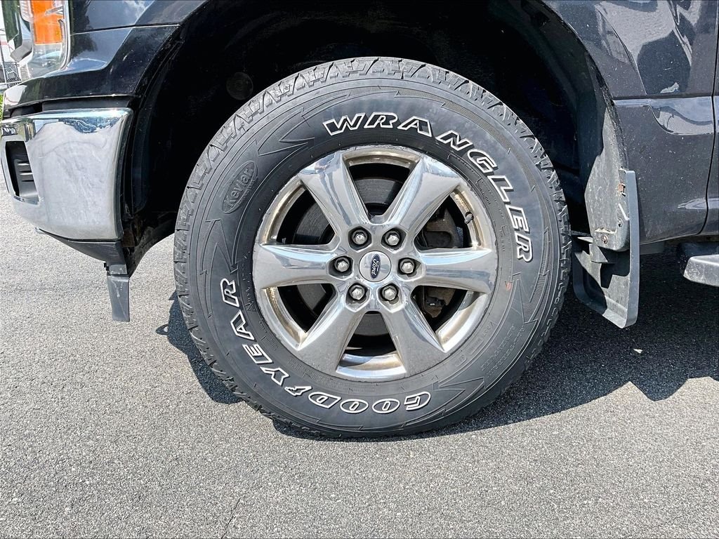 Used 2019 Black Ford XLT image 4