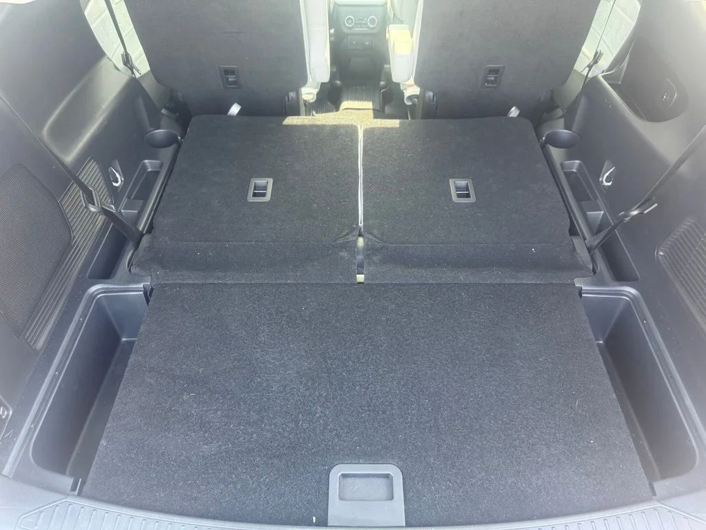 Used 2025 White Ford Platinum image 49