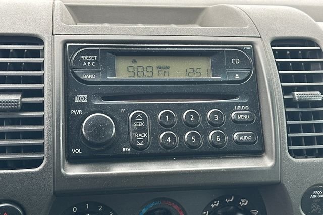 Used 2007 Silver Nissan S image 21