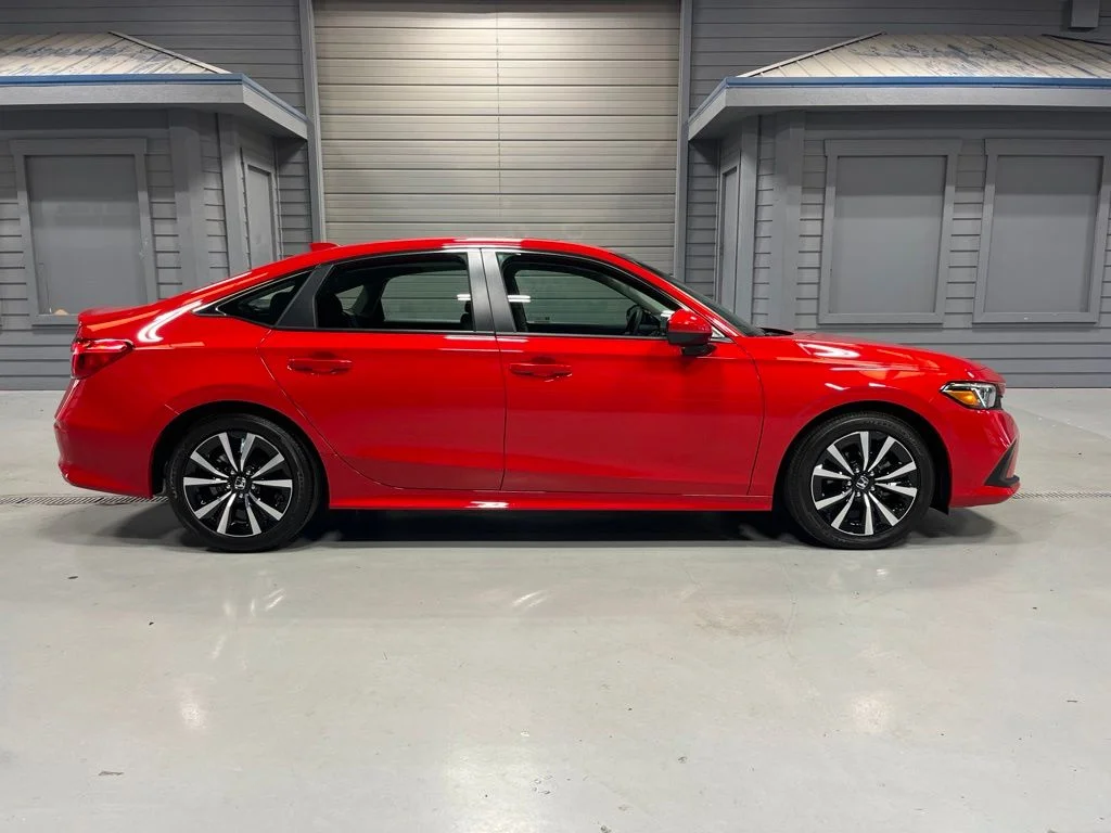 Used 2023 Rallye Red Honda EX image 8