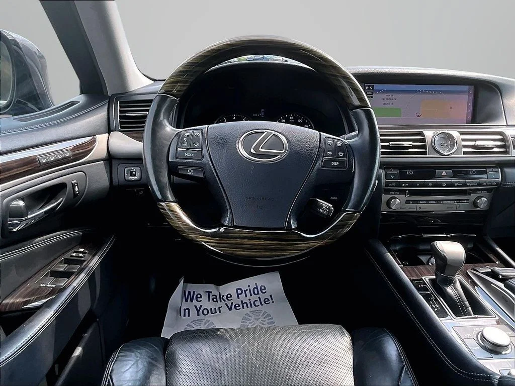 Used 2016 Gray Lexus 460 image 5