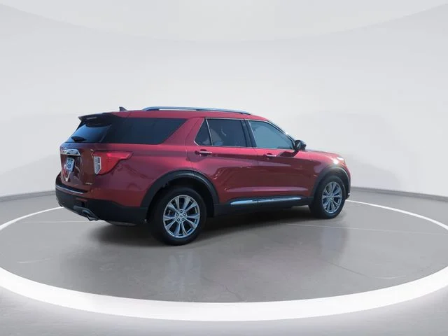Used 2023 Red Ford Limited image 8
