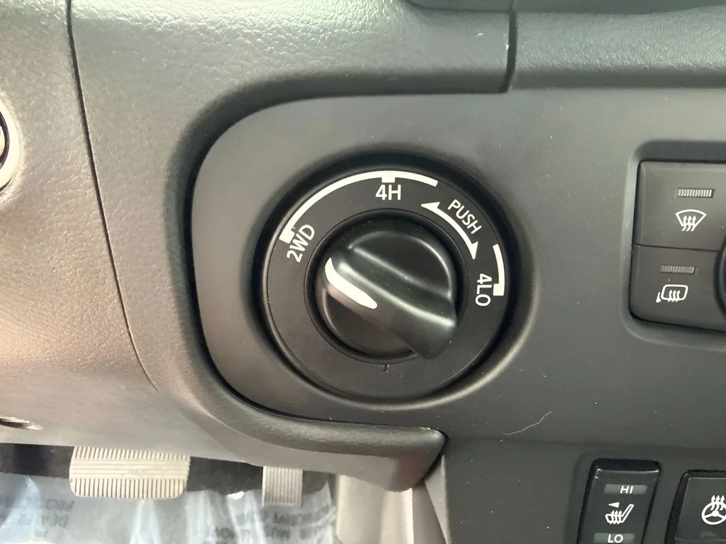 Used 2025 Orange Nissan PRO-4X image 18