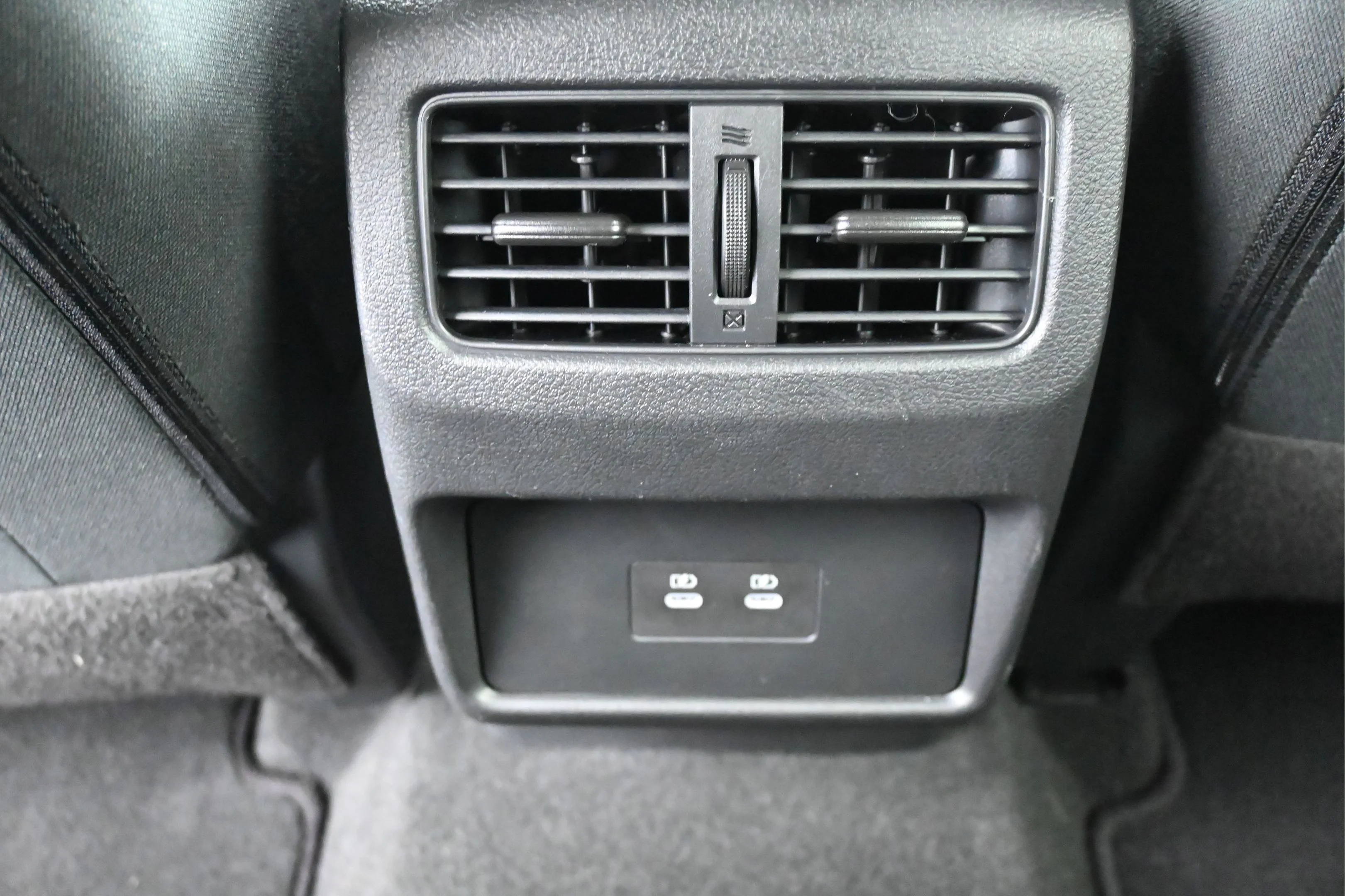 Used 2026 Deep Ocean Blue Pearl Nissan SV image 18
