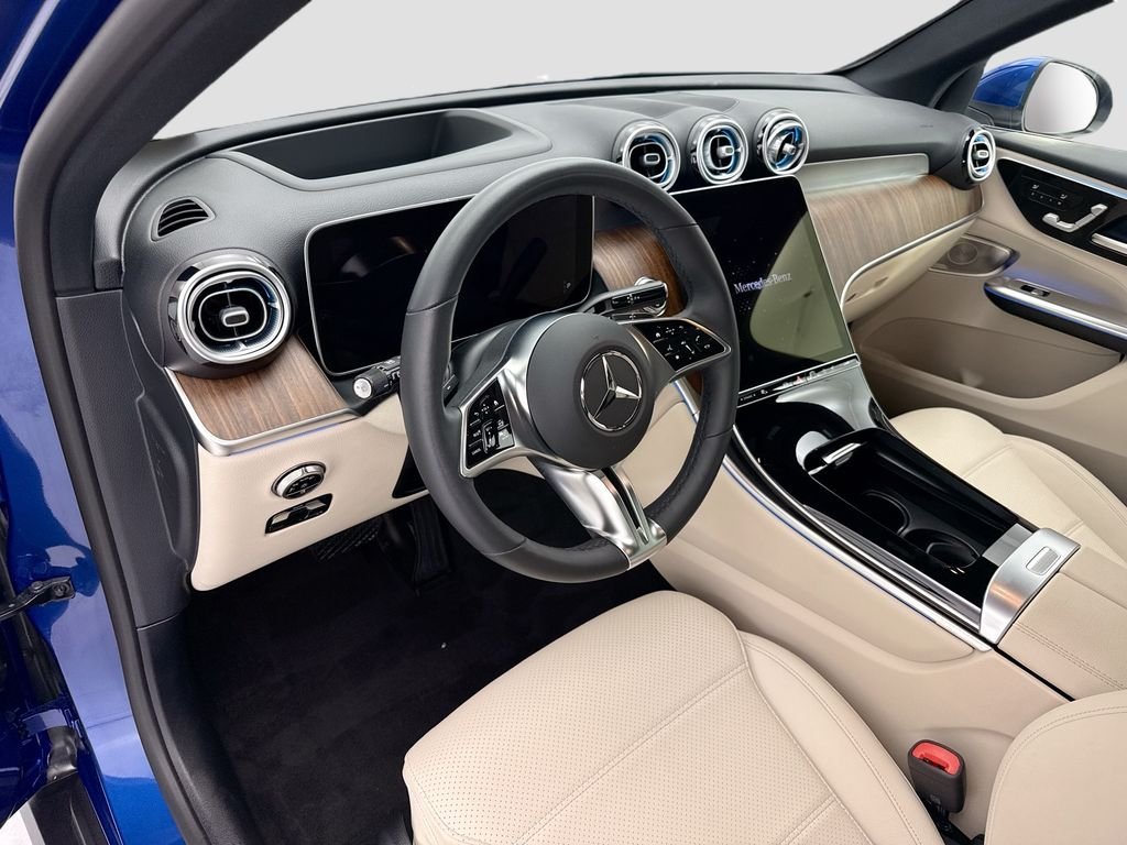 Used 2026 Starling Blue Metallic Mercedes-Benz GLC 300 image 9