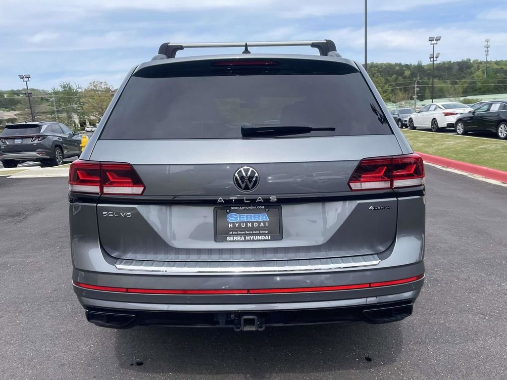 Used 2023 Gray Volkswagen 3.6L V6 SEL R-Line image 3