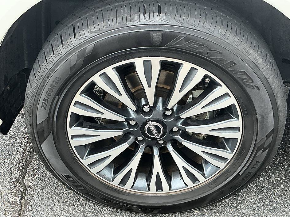 Used 2023 Aspen White Tricoat Nissan SL image 7