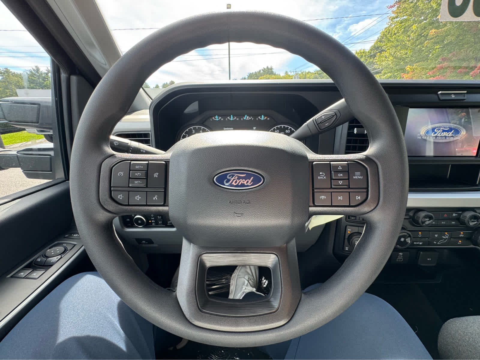 New 2027 Neptune Blue Ford XLT image 15
