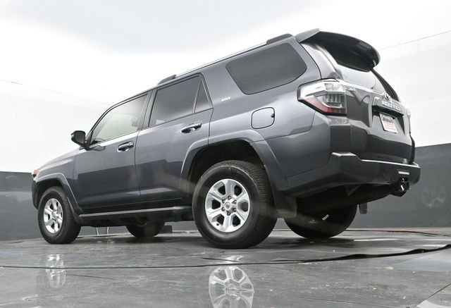Used 2023 Magnetic Gray Metallic Toyota SR5 Premium image 10