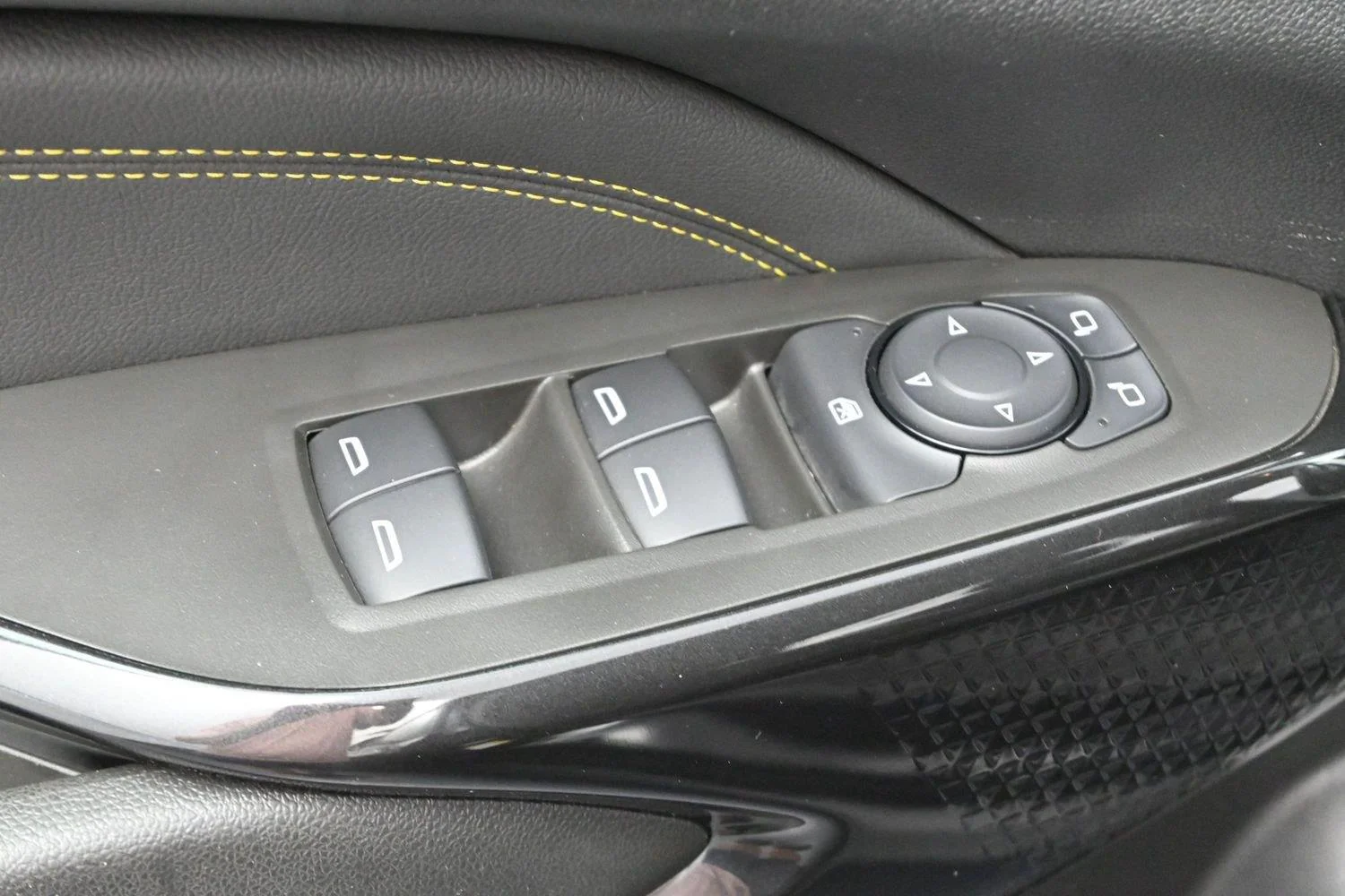 Used 2024 Mosaic Black Metallic Chevrolet LT image 12