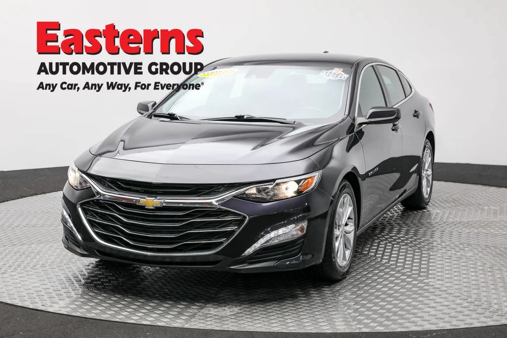 Used 2023 Gray Chevrolet LT image 1