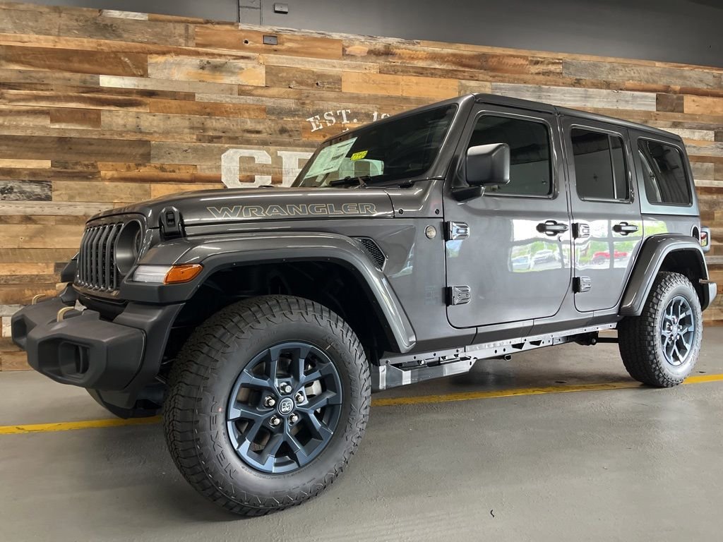 New 2026 Granite Crystal Metallic Clearcoat Jeep 85th Anniversary Edition image 17