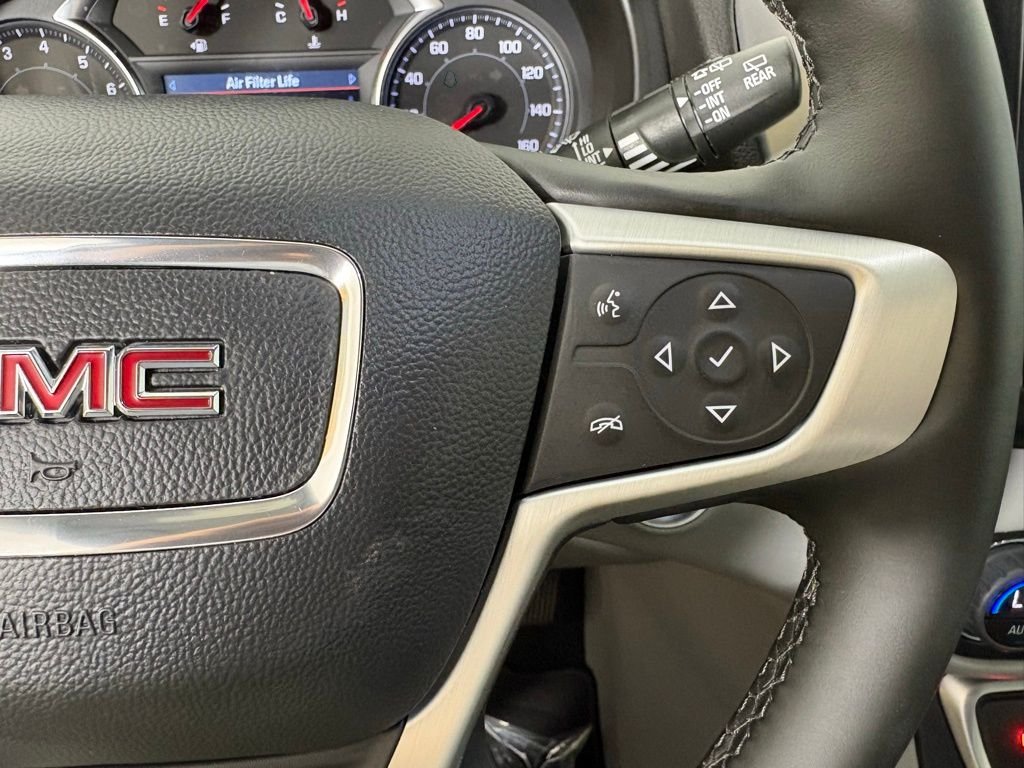 Used 2024 White GMC SLT image 28