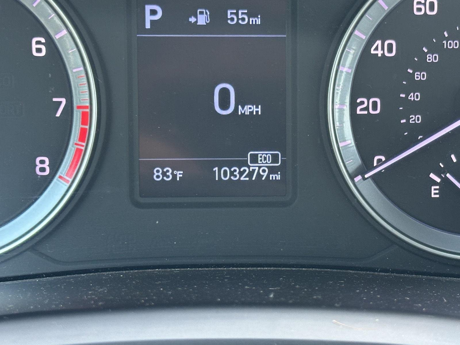Used 2018 Machine Gray Hyundai SE image 14