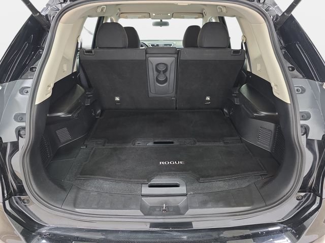 Used 2016 Black Nissan SV image 34