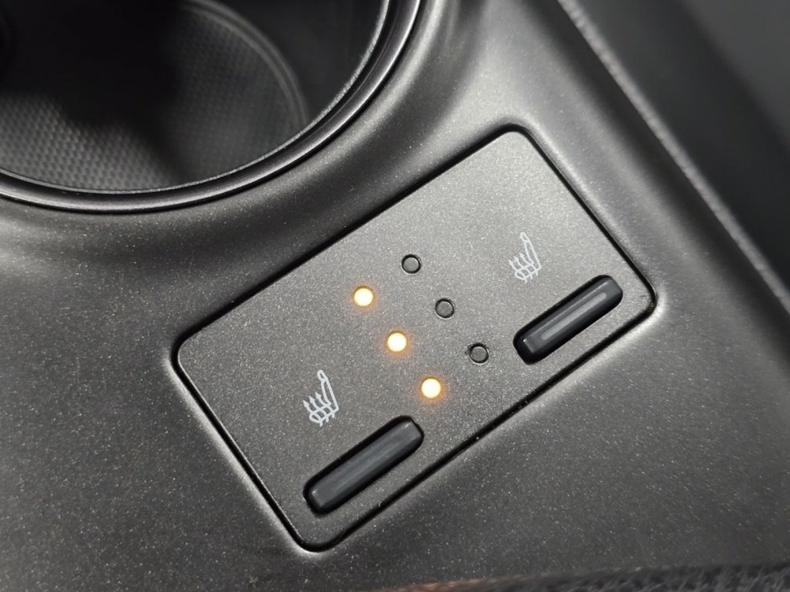 2023 Toyota Camry XSE - Photo 7