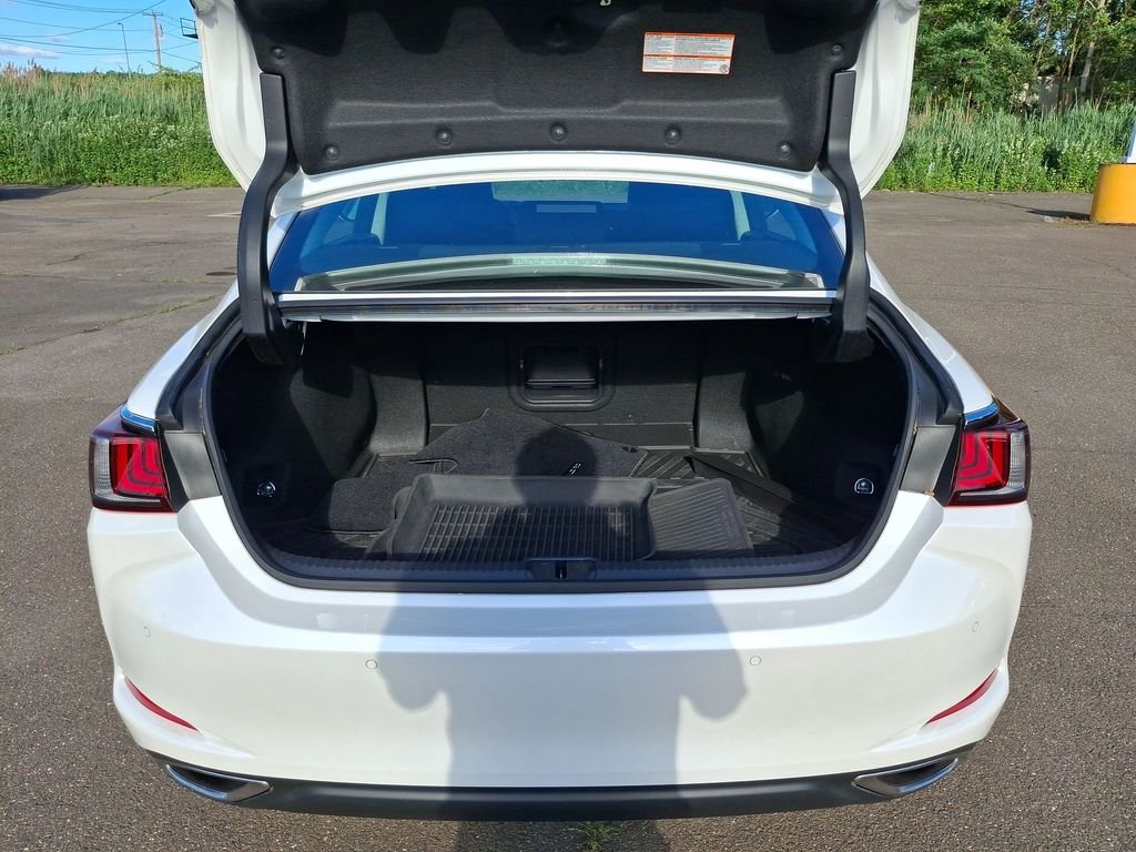 Certified Used 2023 White Lexus 350 image 20